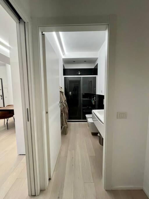 Modern Apartment - Walking Distance To Milan Central Station Экстерьер фото